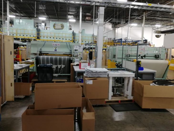 Autotoodete konveierilindi lõikamismasin