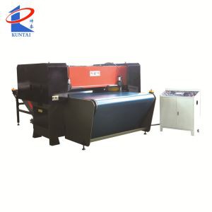 Edasitoimetamiseks turvavöö tüüp täpne nelja veeru Die vajutage lõikamismasin