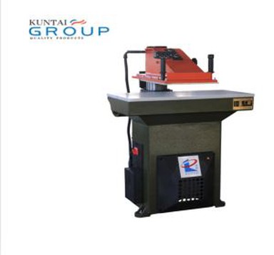 Hüdrauliline pöördehoova klõpsupress