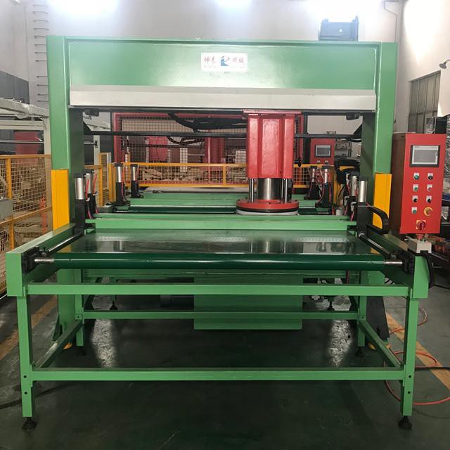 Automaatne hüdrauliline sõidupea lõikamismasin