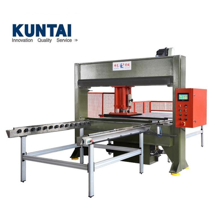 Kunstlillede lõikamismasin